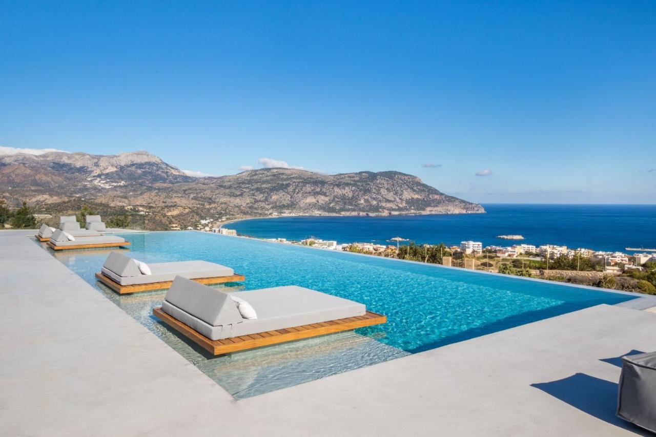 Istia Luxury