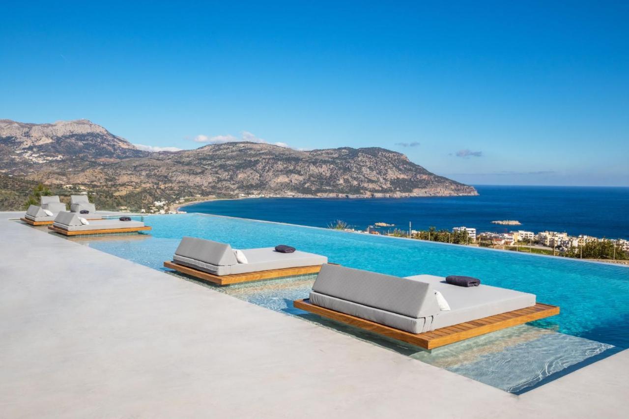 Istia Luxury