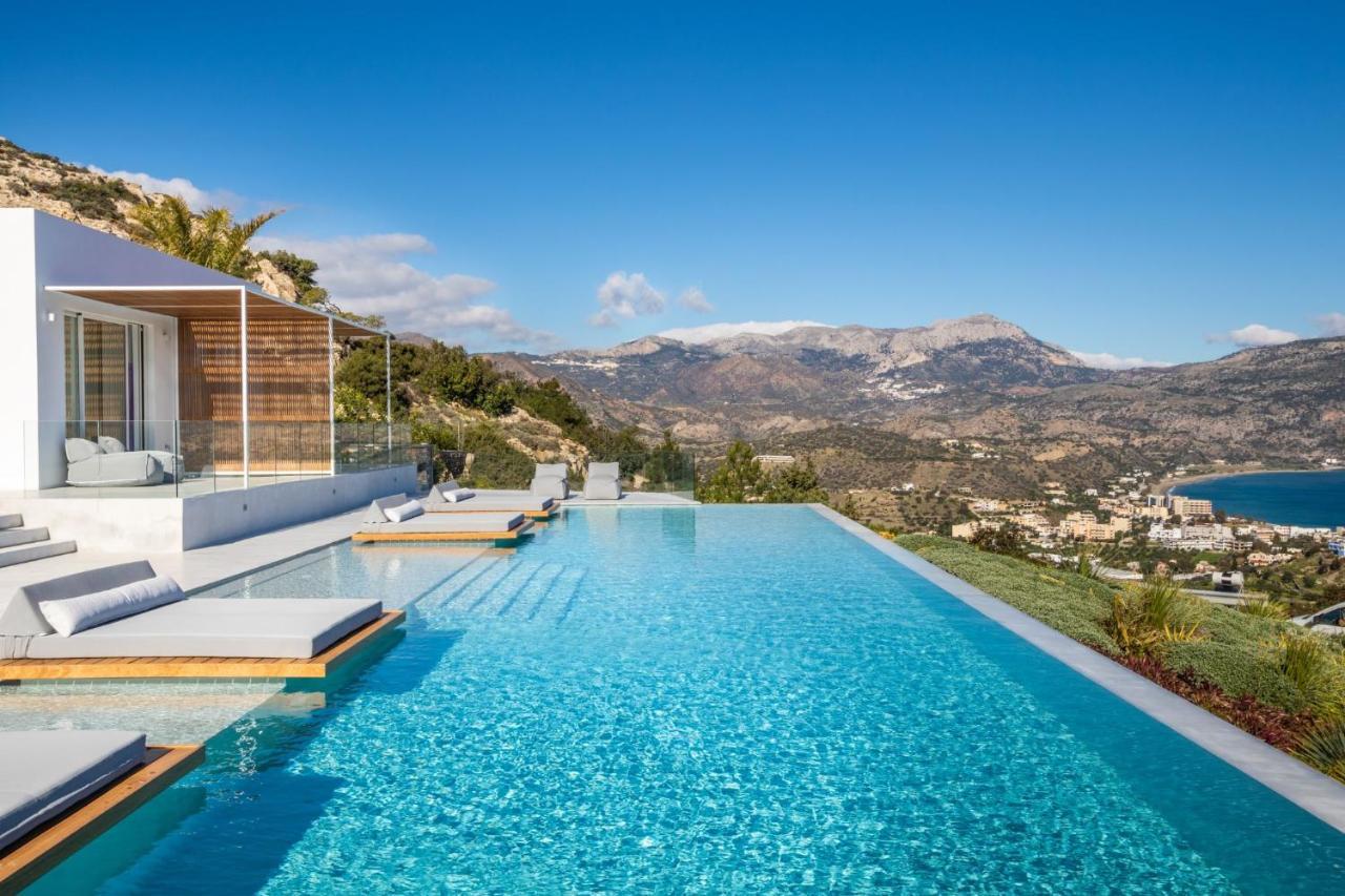 Istia Luxury Villa *